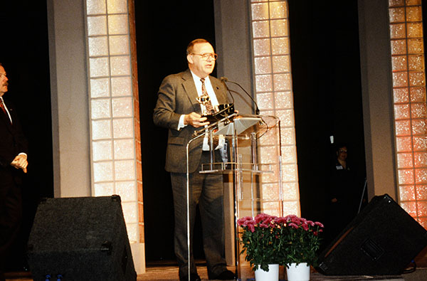  SEMA Hall Of Fame Inductee - Dick  Wells